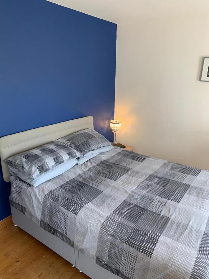 Holiday Home In Ballycastle - Fainne Na Cairde Bagian luar foto